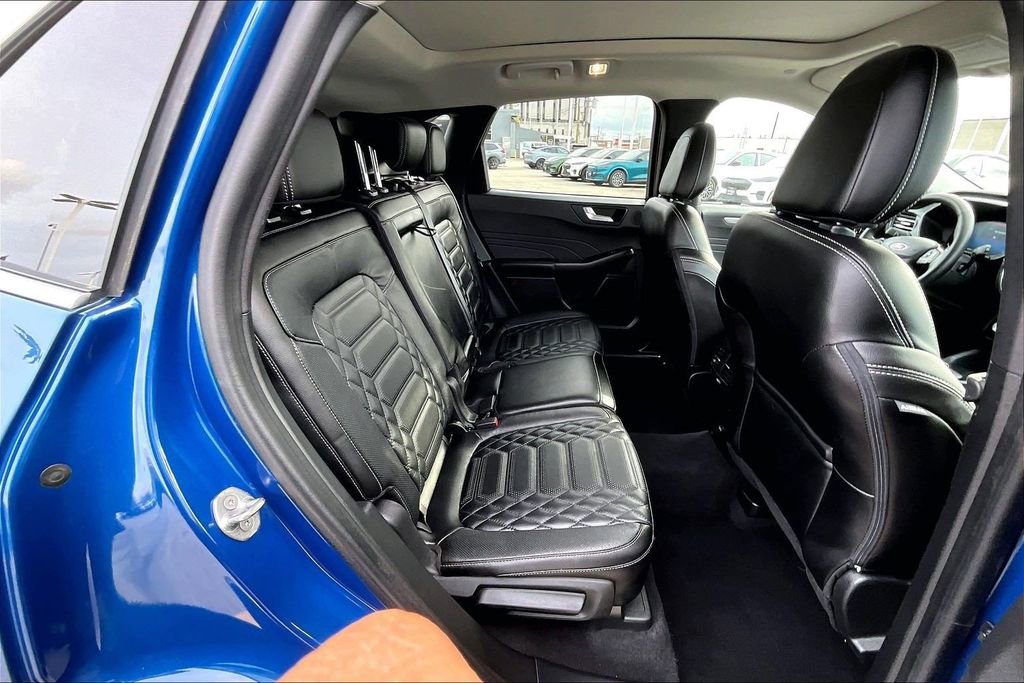 Certified 2023 Ford Escape Platinum w/ Premium Technology Package image 26