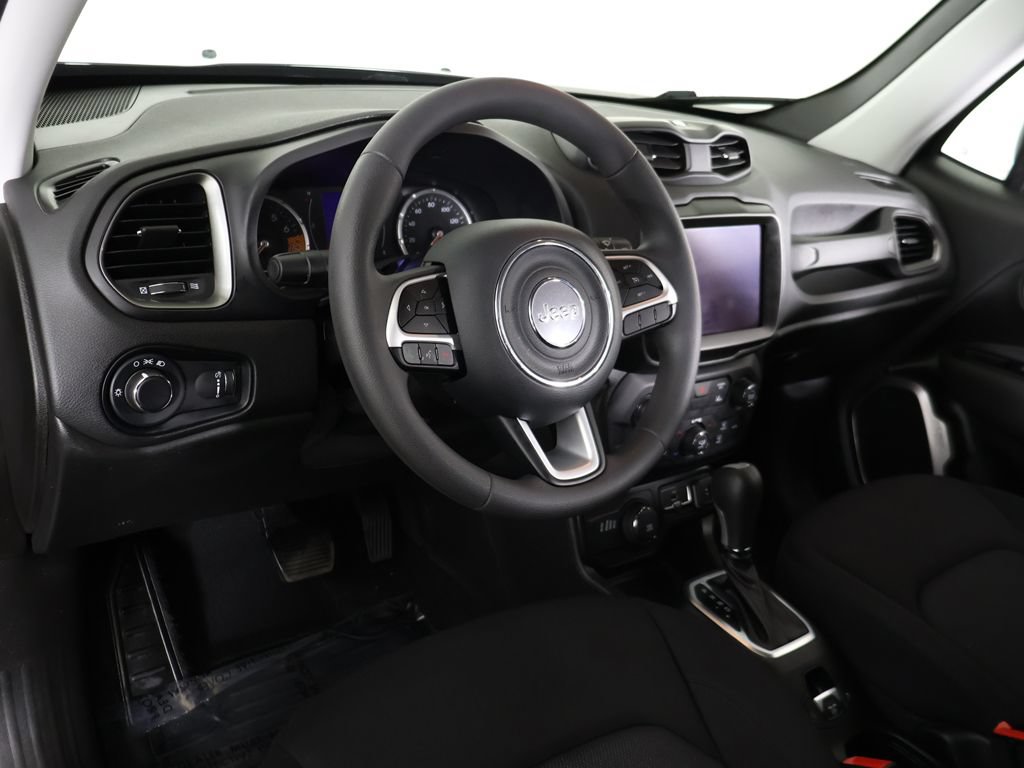Used 2023 Jeep Renegade Latitude AWD/4WD image 25