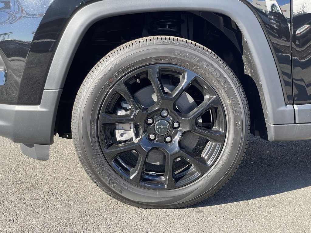 New 2026 Jeep Compass Latitude image 11