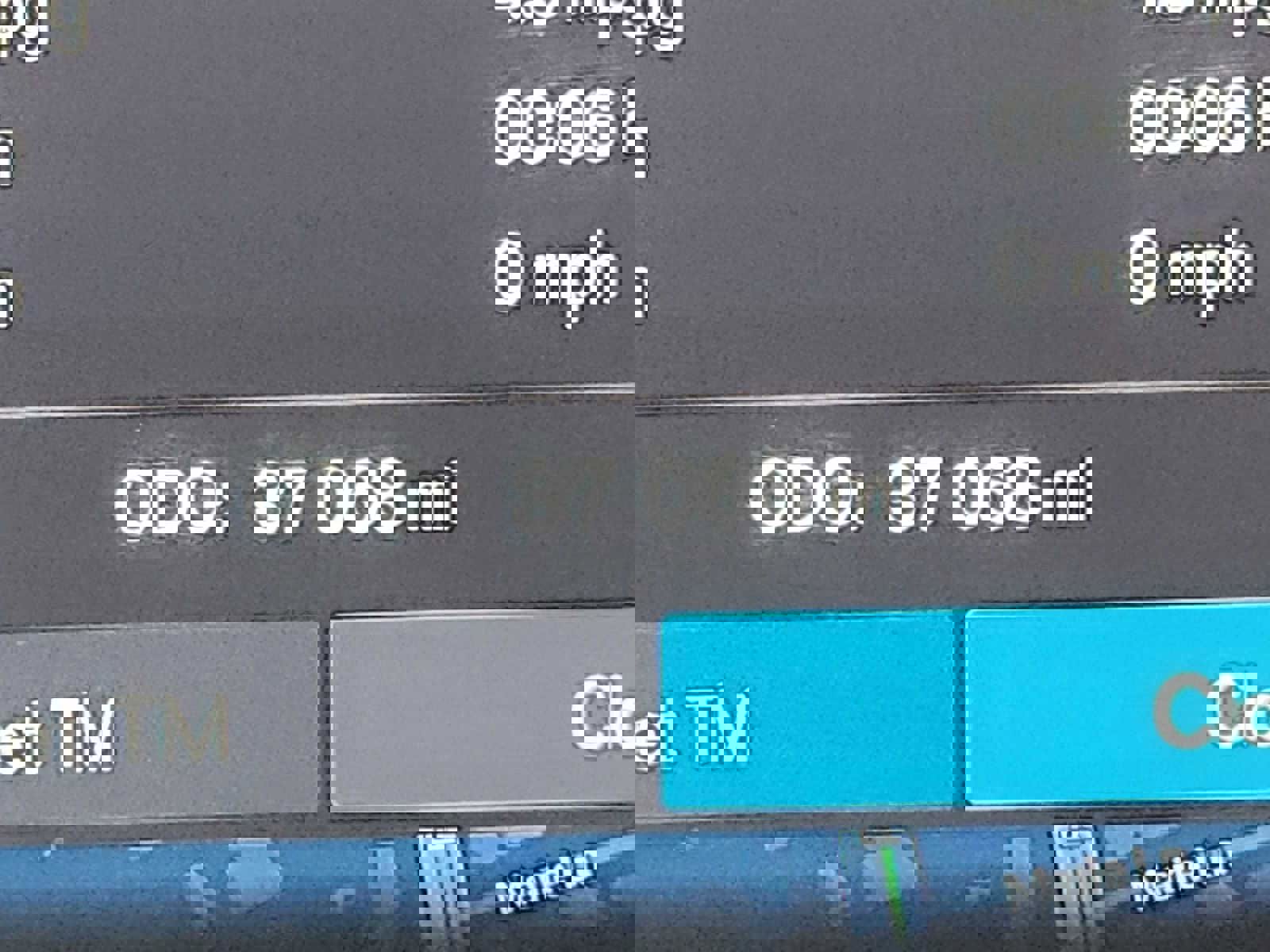 Certified 2023 Volvo XC40 B5 Plus w/ Driver Assist Package image 18