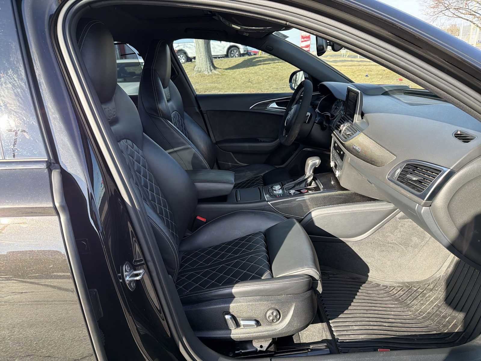 Used 2016 Audi S6 Prestige w/ Prestige Package image 15