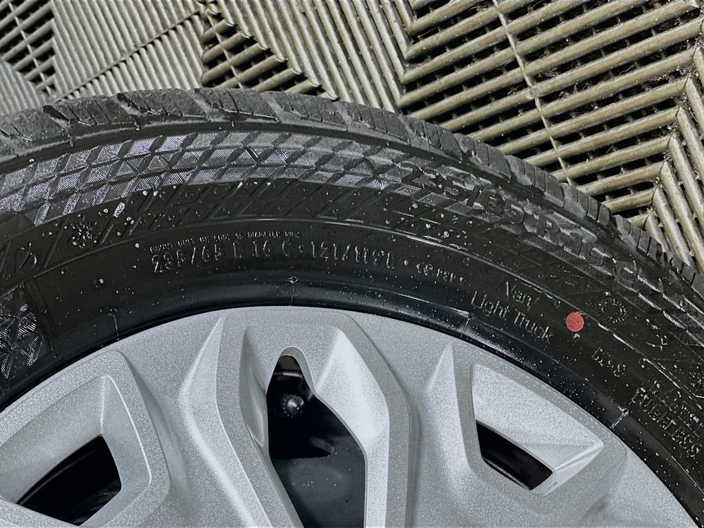 Used 2024 Ford Transit 250 Low Roof w/ Exterior Upgrade Package image 33