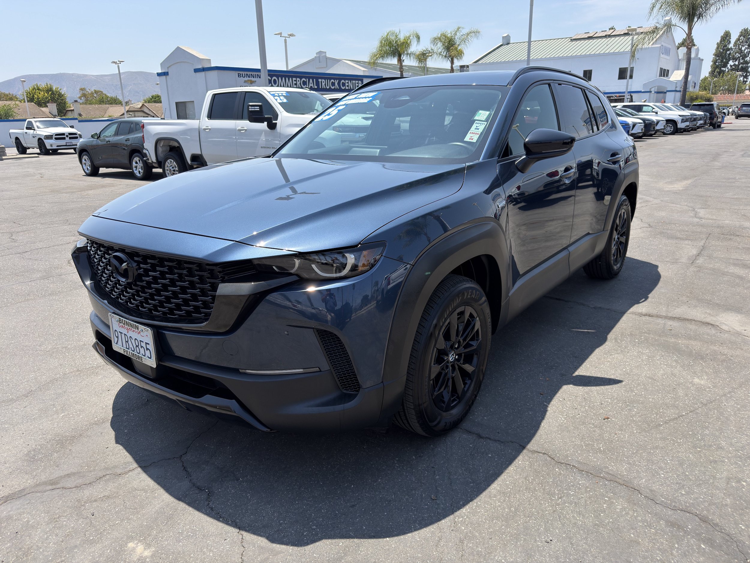 Used 2025 MAZDA CX-50 AWD 2.5 Hybrid w/ Premium Pkg image 4