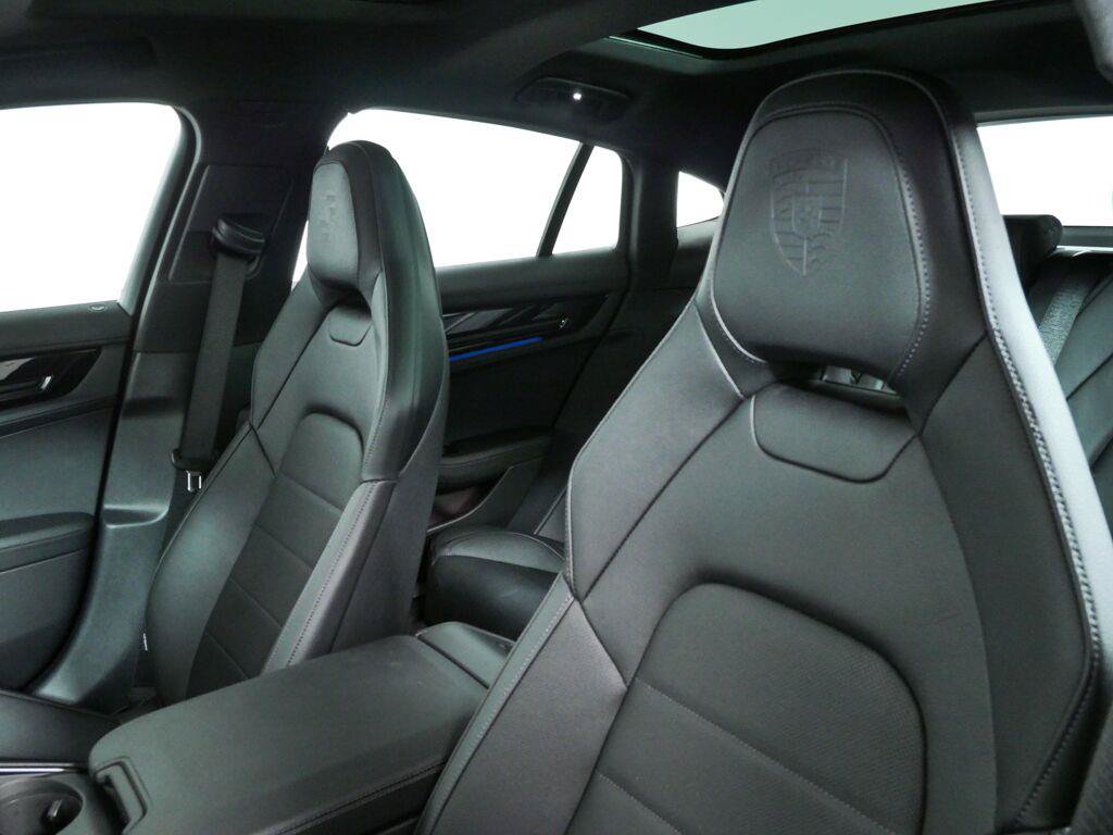 New 2026 Porsche Panamera image 5
