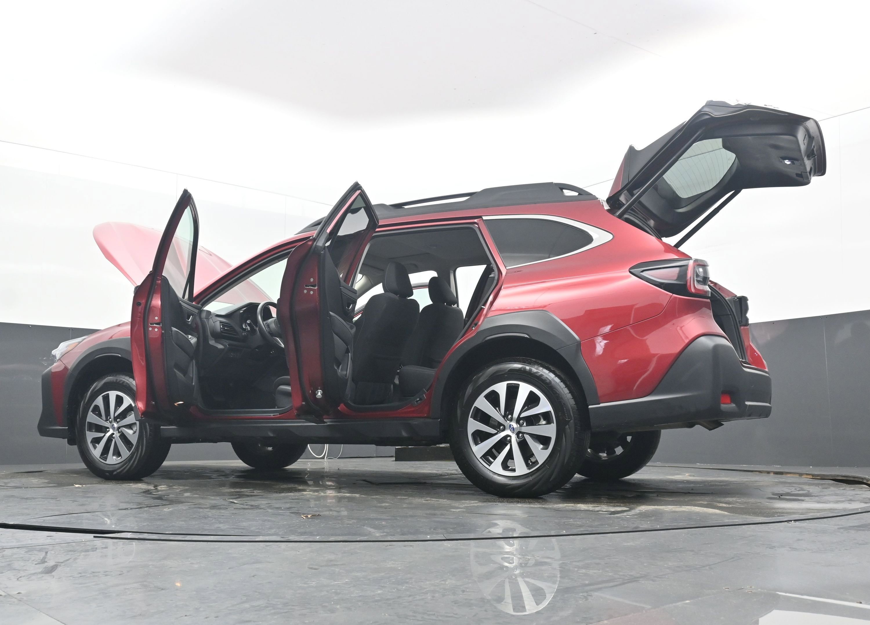 Used 2025 Subaru Outback Premium image 44