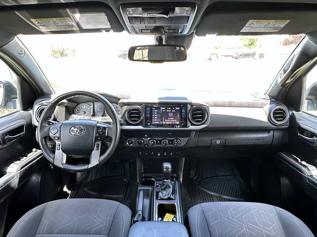 Used 2019 Toyota Tacoma TRD Off-Road w/ Technology Package AWD/4WD image 24