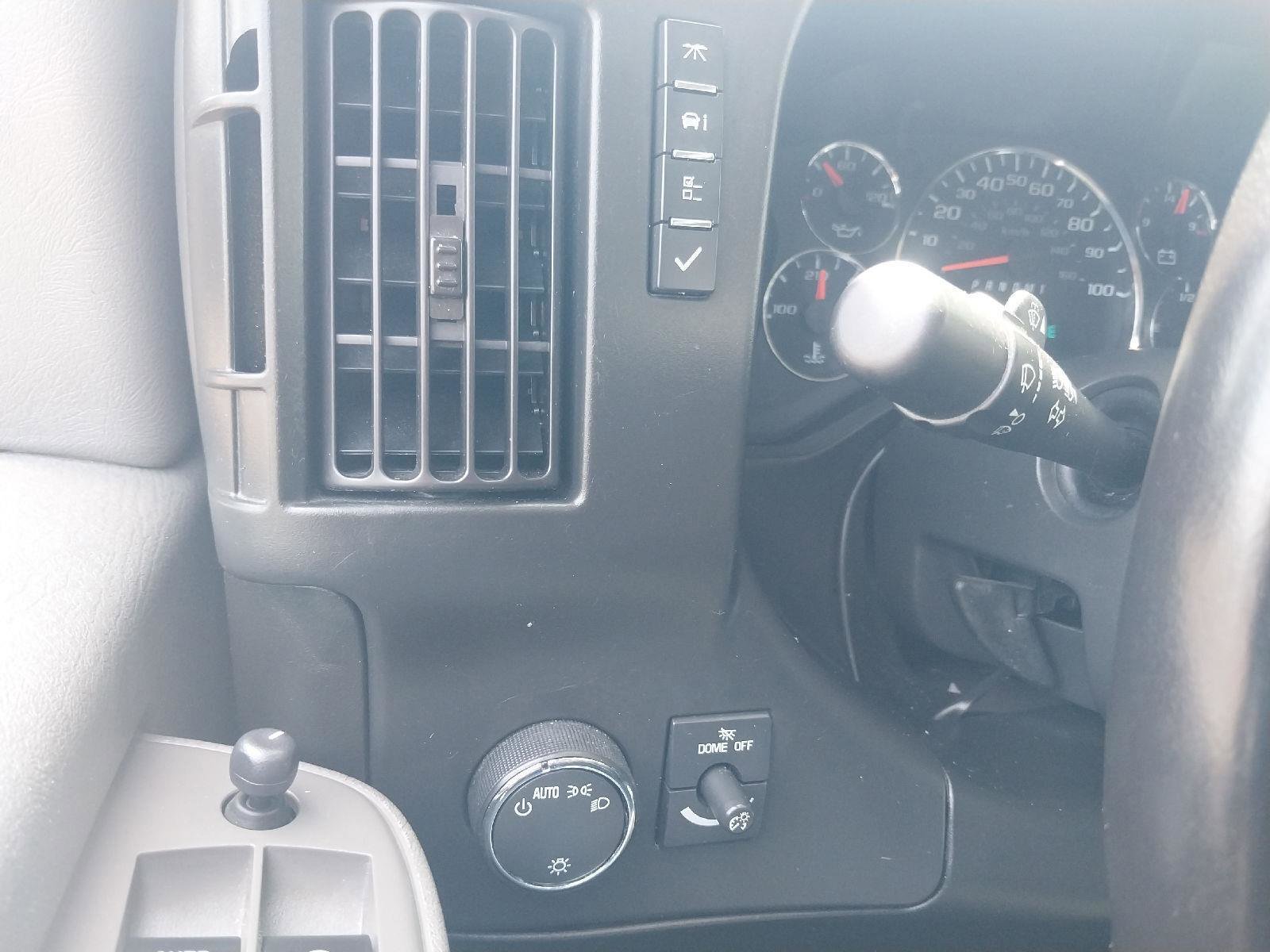 Used 2023 GMC Savana 3500 LS image 20
