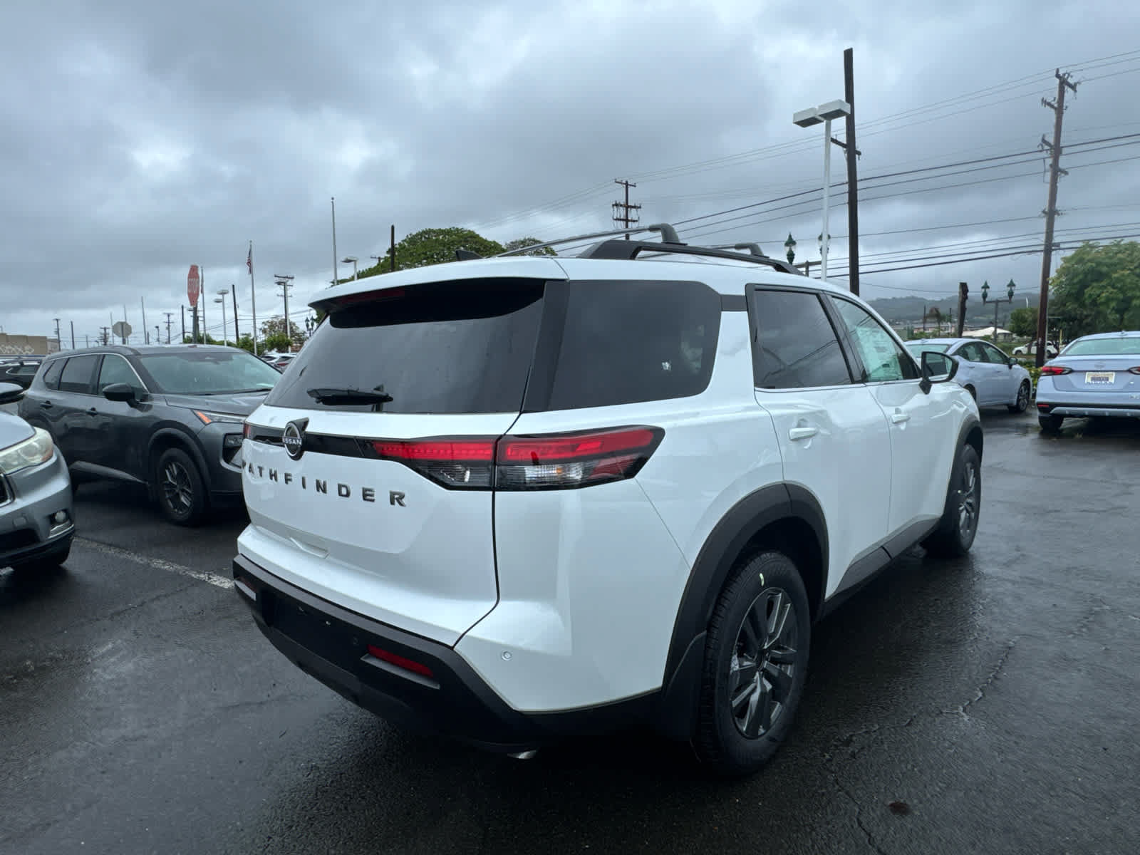 New 2026 Nissan Pathfinder SV FWD image 3