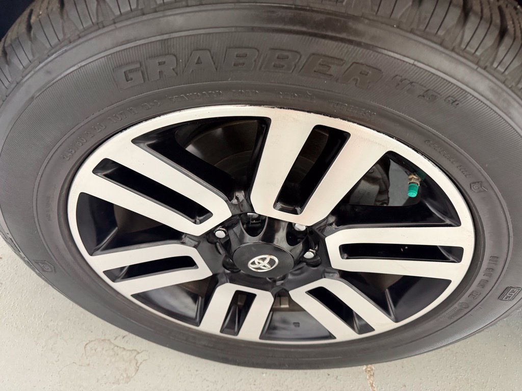 Used 2019 Toyota 4Runner Limited RWD image 12