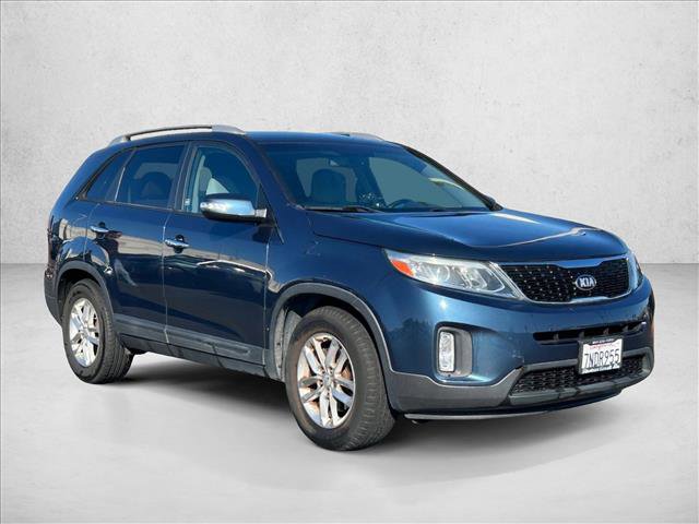 Used 2015 Kia Sorento LX image 3