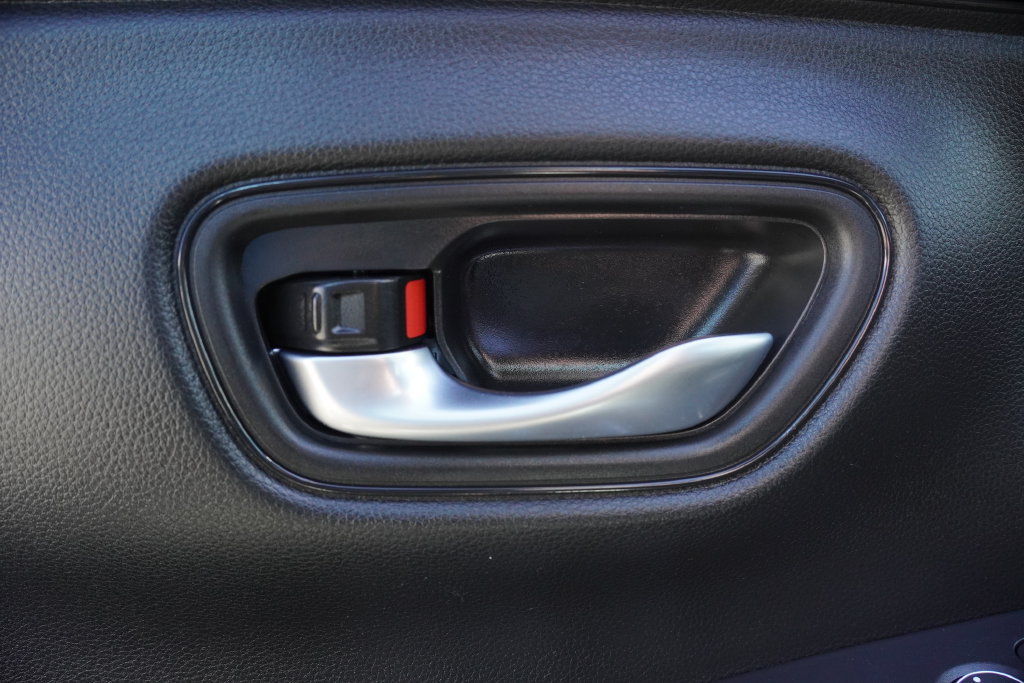 Used 2025 Honda HR-V Sport image 16