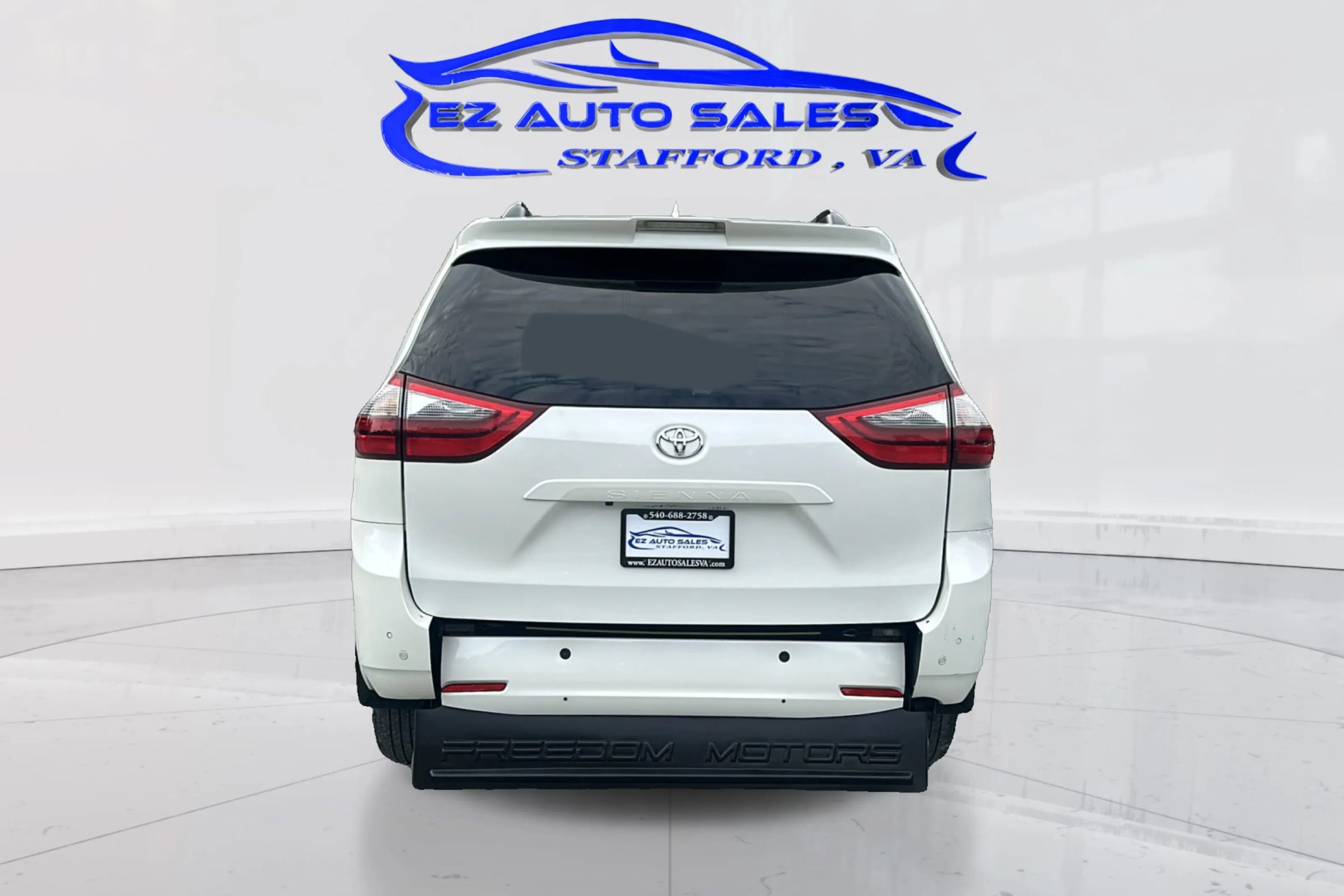 Used 2020 Toyota Sienna XLE image 6