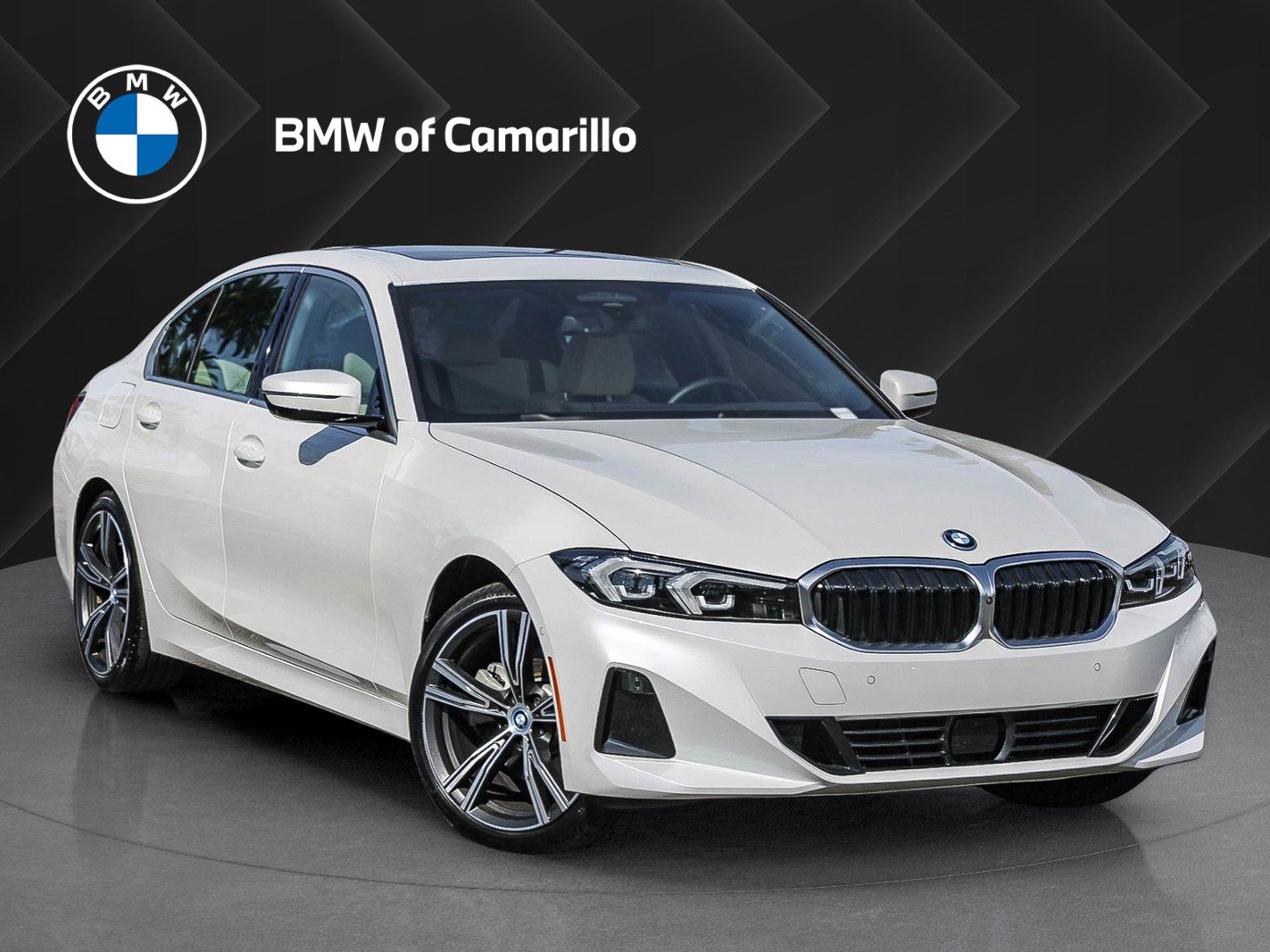 Used 2024 BMW 330e image 1