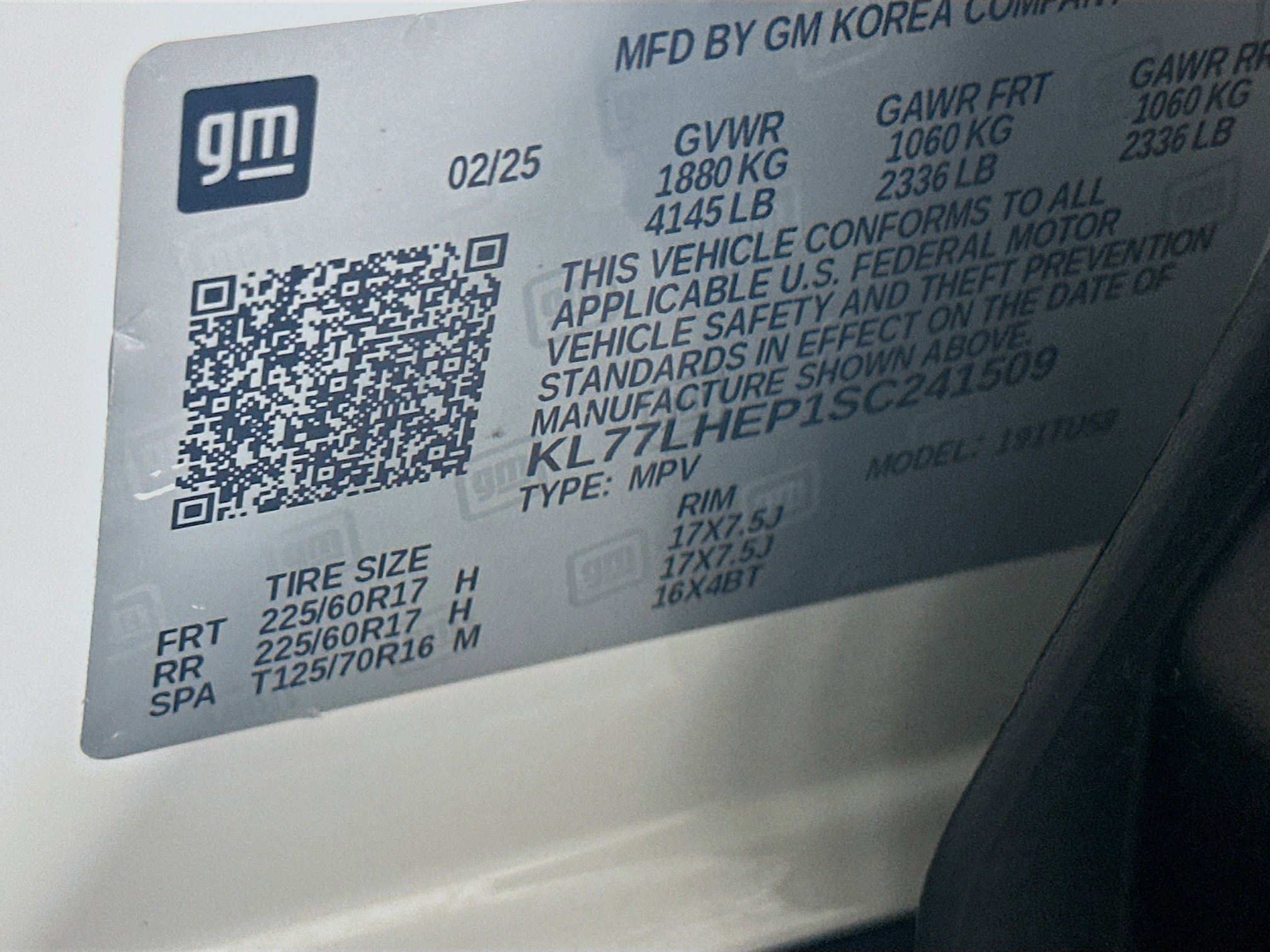 Used 2025 Chevrolet Trax LT w/ LT Convenience Package image 12