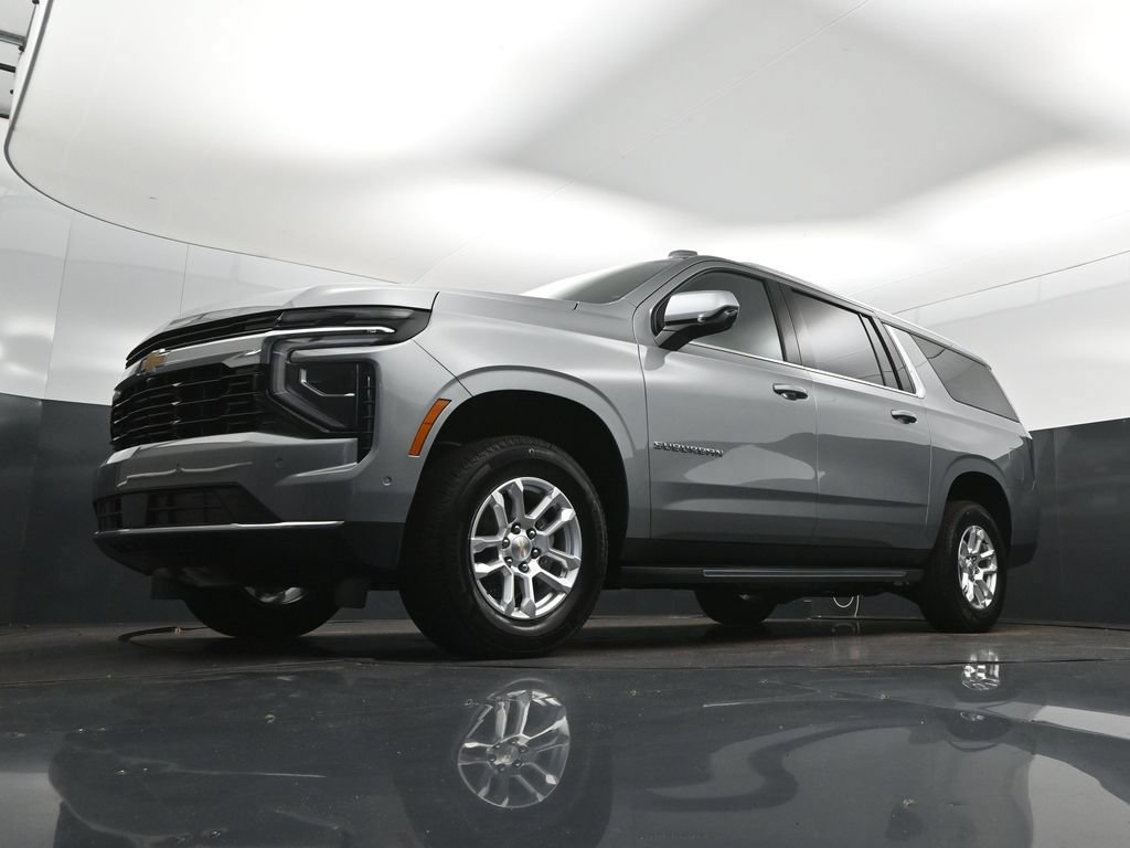 New 2026 Chevrolet Suburban LS RWD image 39
