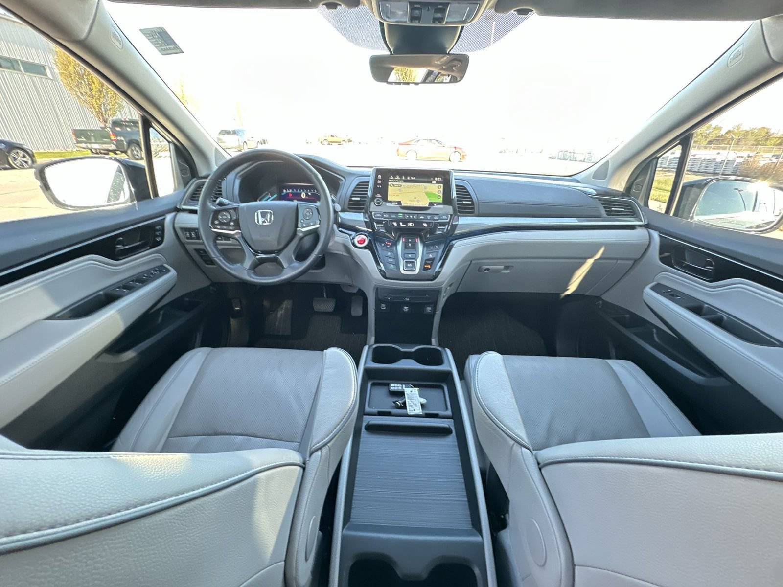 Used 2024 Honda Odyssey Elite image 21