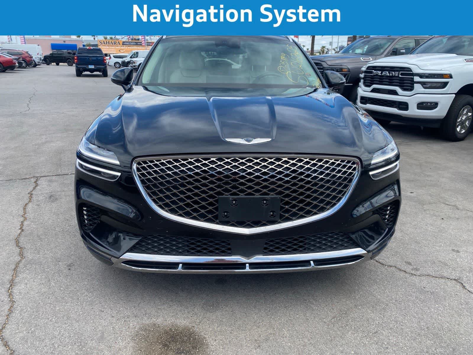 Used 2025 Genesis GV70 2.5T AWD/4WD image 3