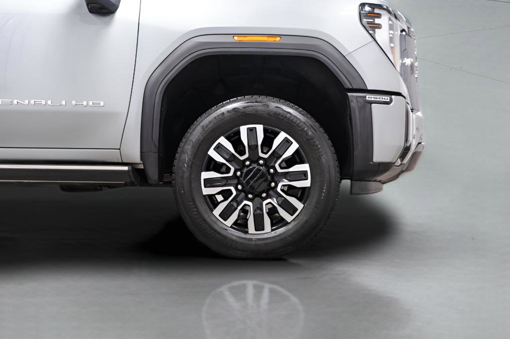 Used 2024 GMC Sierra 2500 Denali Ultimate image 7