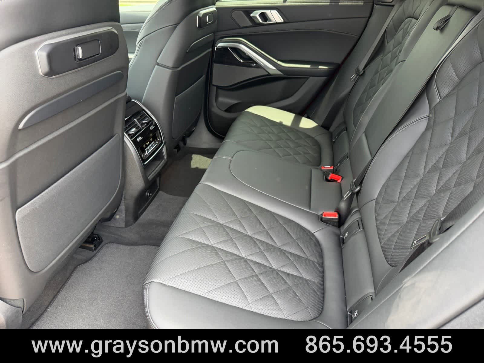 Used 2026 BMW X6 M60i w/ Executive Package AWD/4WD image 14