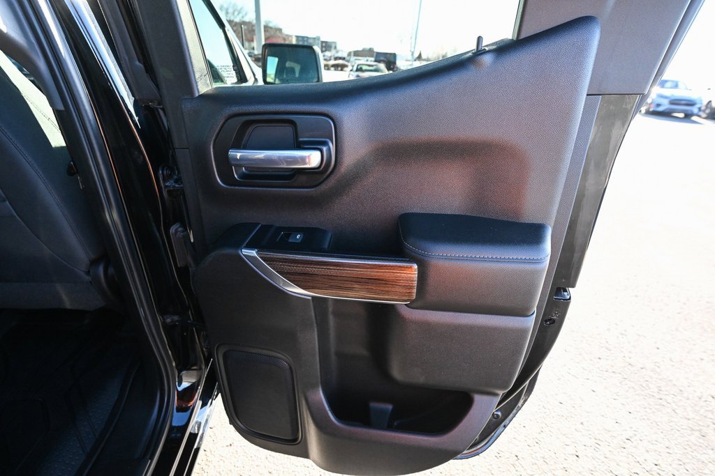 Used 2019 Chevrolet Silverado 1500 RST image 29