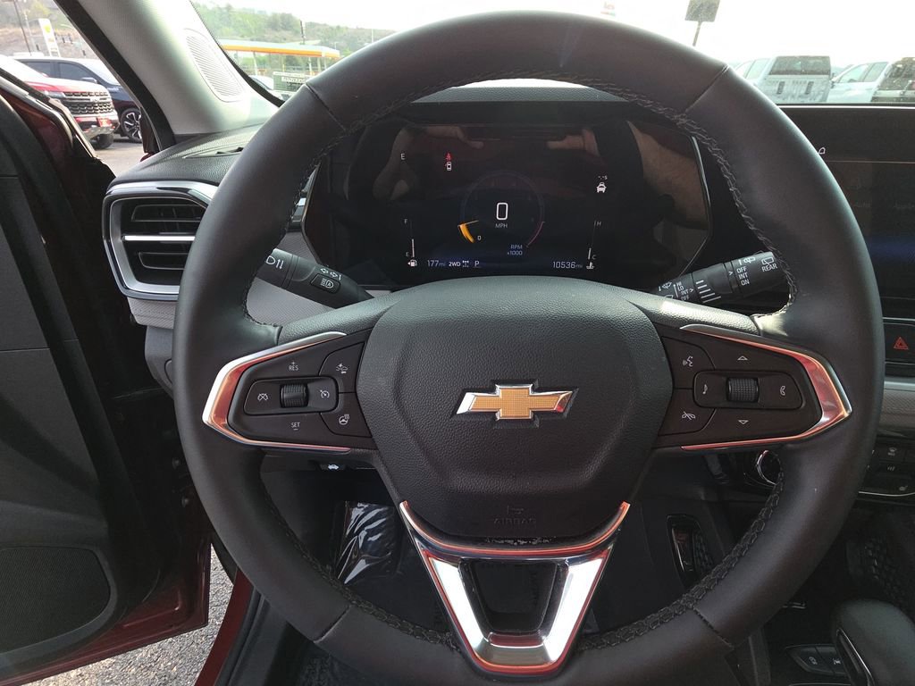 Used 2025 Chevrolet TrailBlazer LT w/ Convenience Package image 17