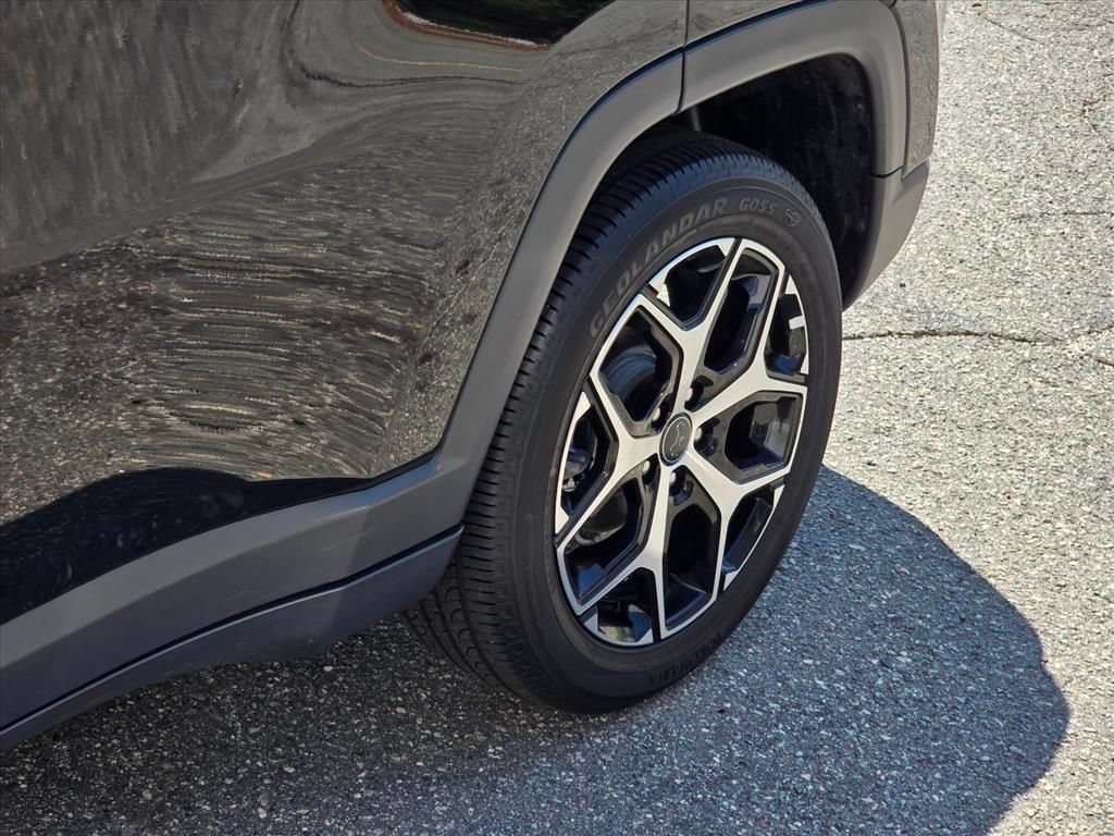 Used 2025 Jeep Compass Limited AWD/4WD image 20
