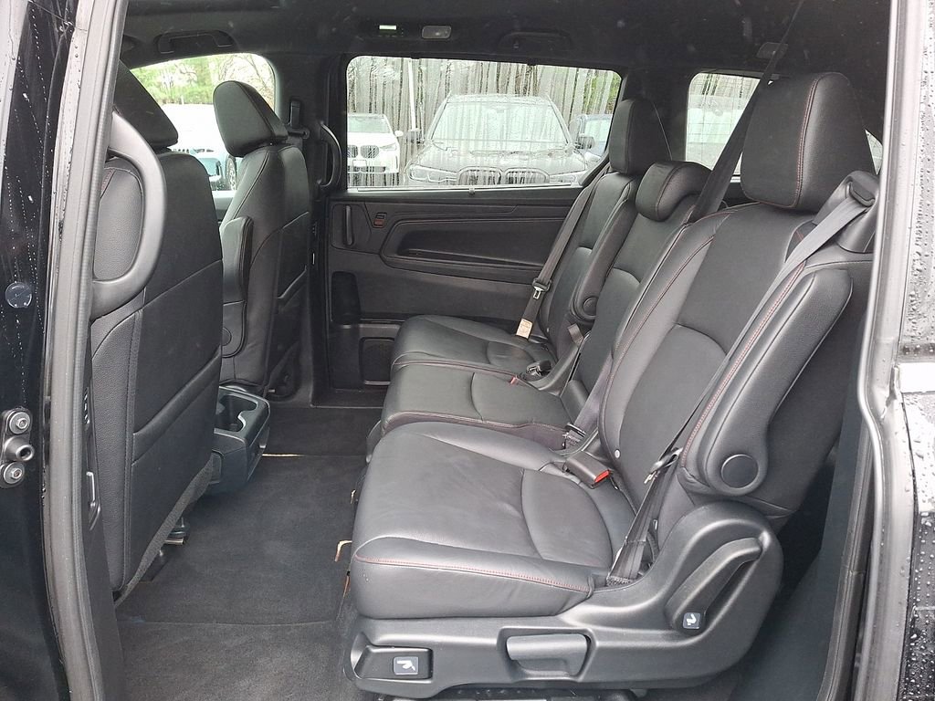Used 2024 Honda Odyssey Sport image 6