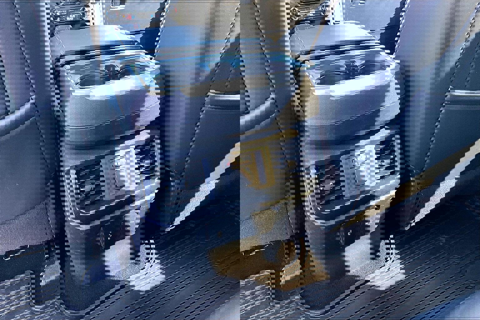 Certified 2024 Ford F150 Raptor image 34