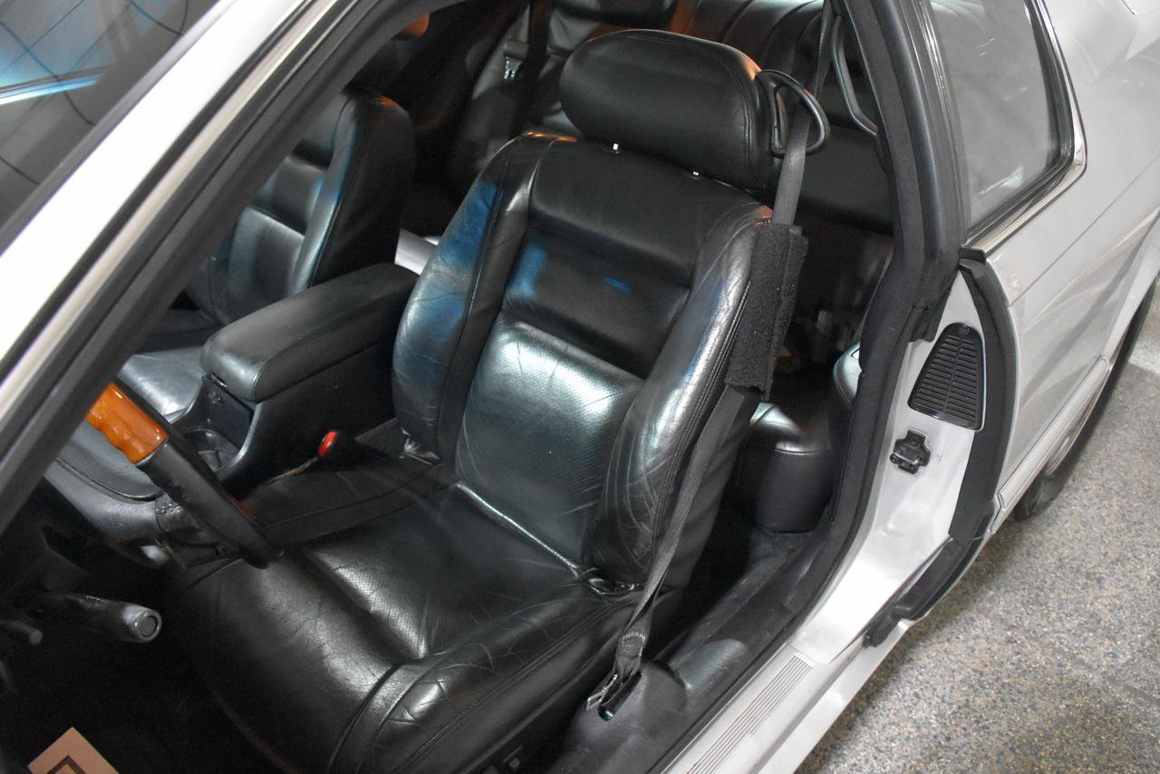 Used 2001 Cadillac Eldorado Touring FWD image 33