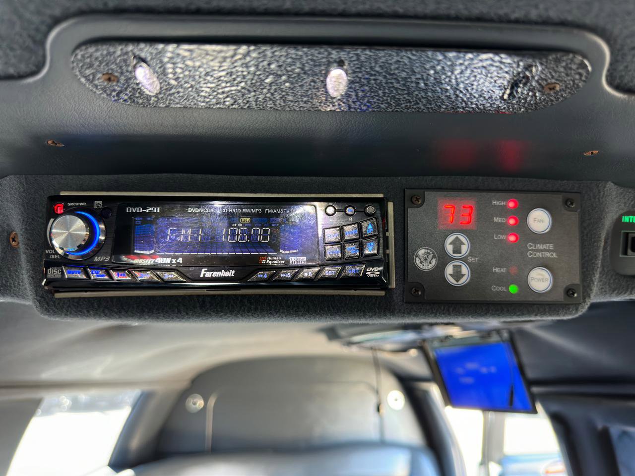 Used 2009 Cadillac DTS Limousine FWD image 28
