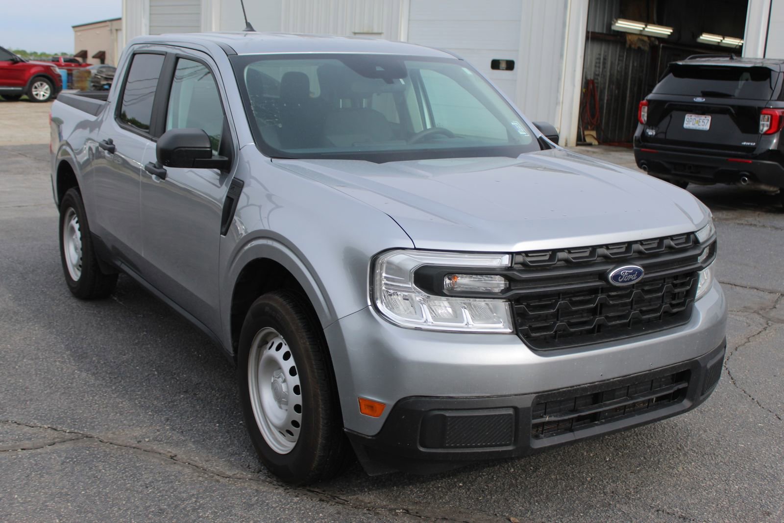 Used 2023 Ford Maverick XL FWD image 8