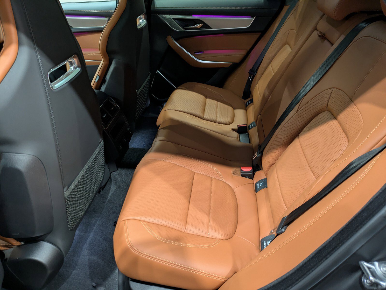New 2026 Jaguar F-PACE R-Dynamic S image 11