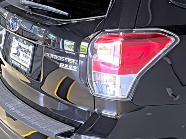 Used 2017 Subaru Forester 2.5i Premium AWD/4WD image 14