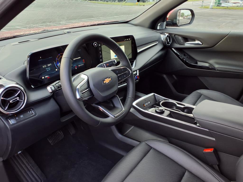 New 2026 Chevrolet Equinox LT w/ Convenience Package II image 9