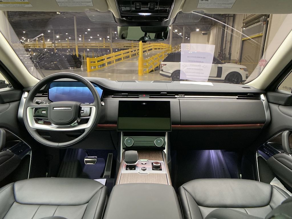 Used 2023 Land Rover Range Rover SE image 13