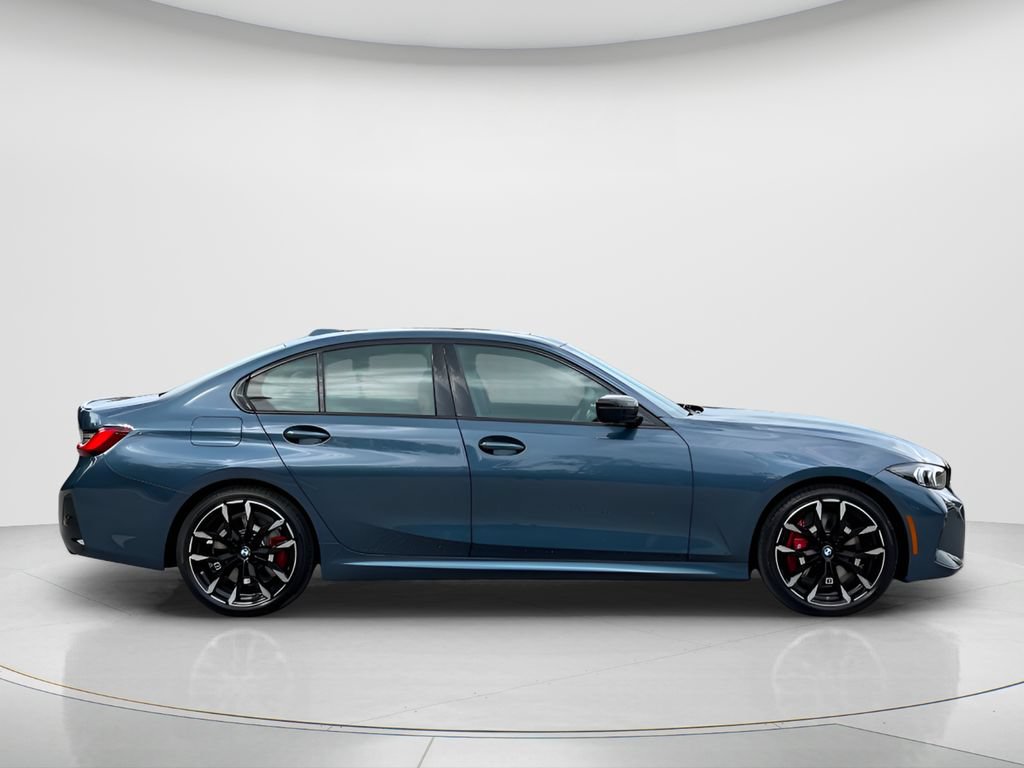 New 2026 BMW 330i Sedan w/ M Sport Package RWD image 4