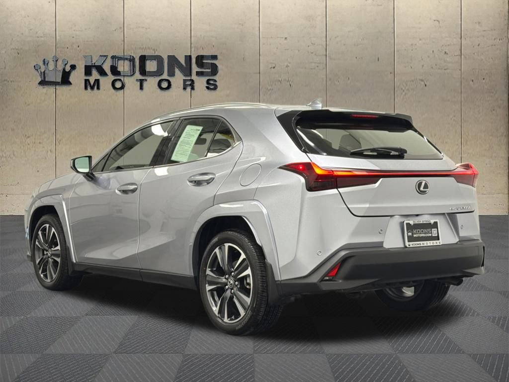 Used 2025 Lexus UX 300h AWD w/ Accessory Package (P1) image 6
