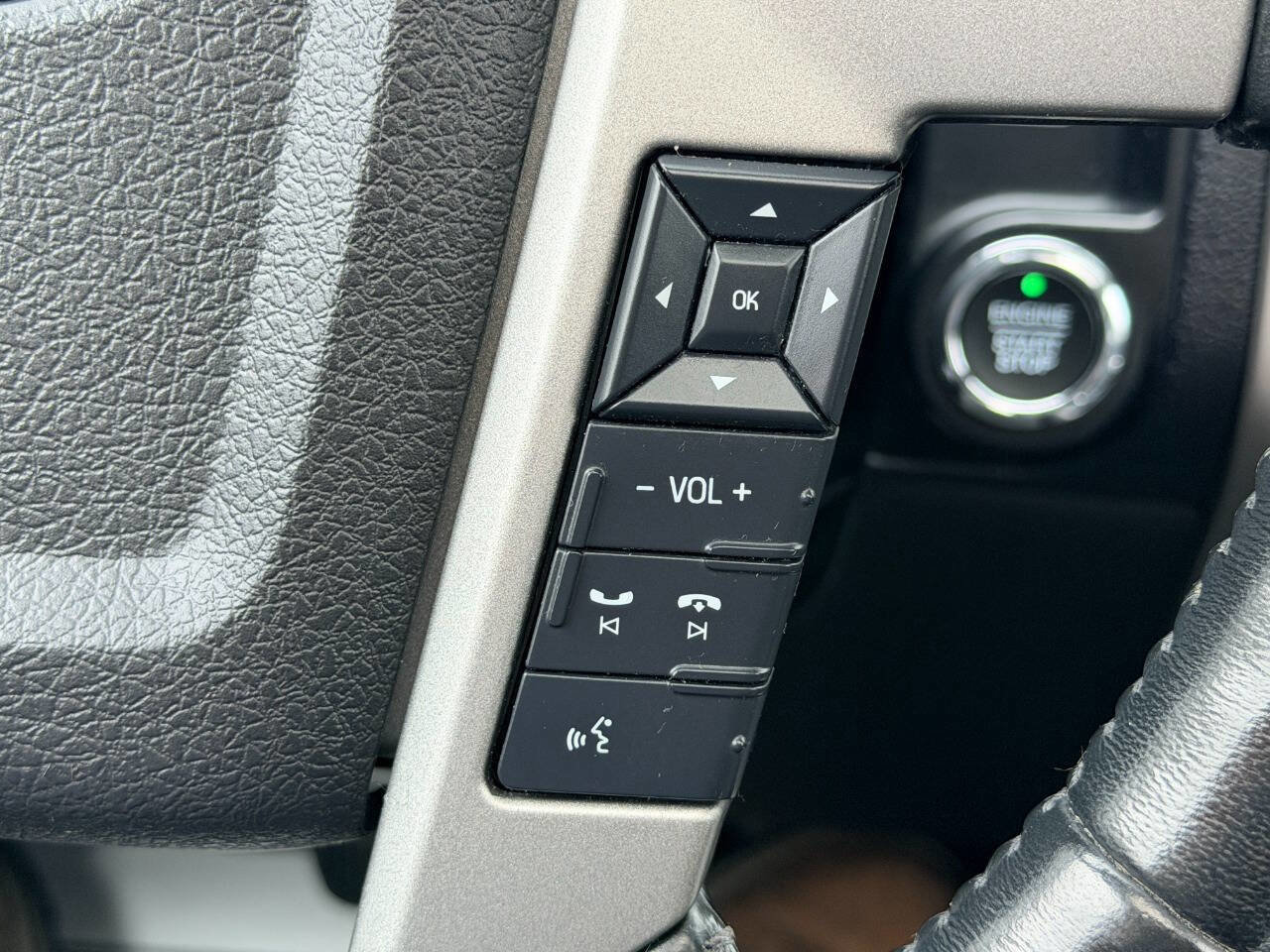 Used 2017 Ford Expedition EL Limited w/ Equipment Group 301A image 37