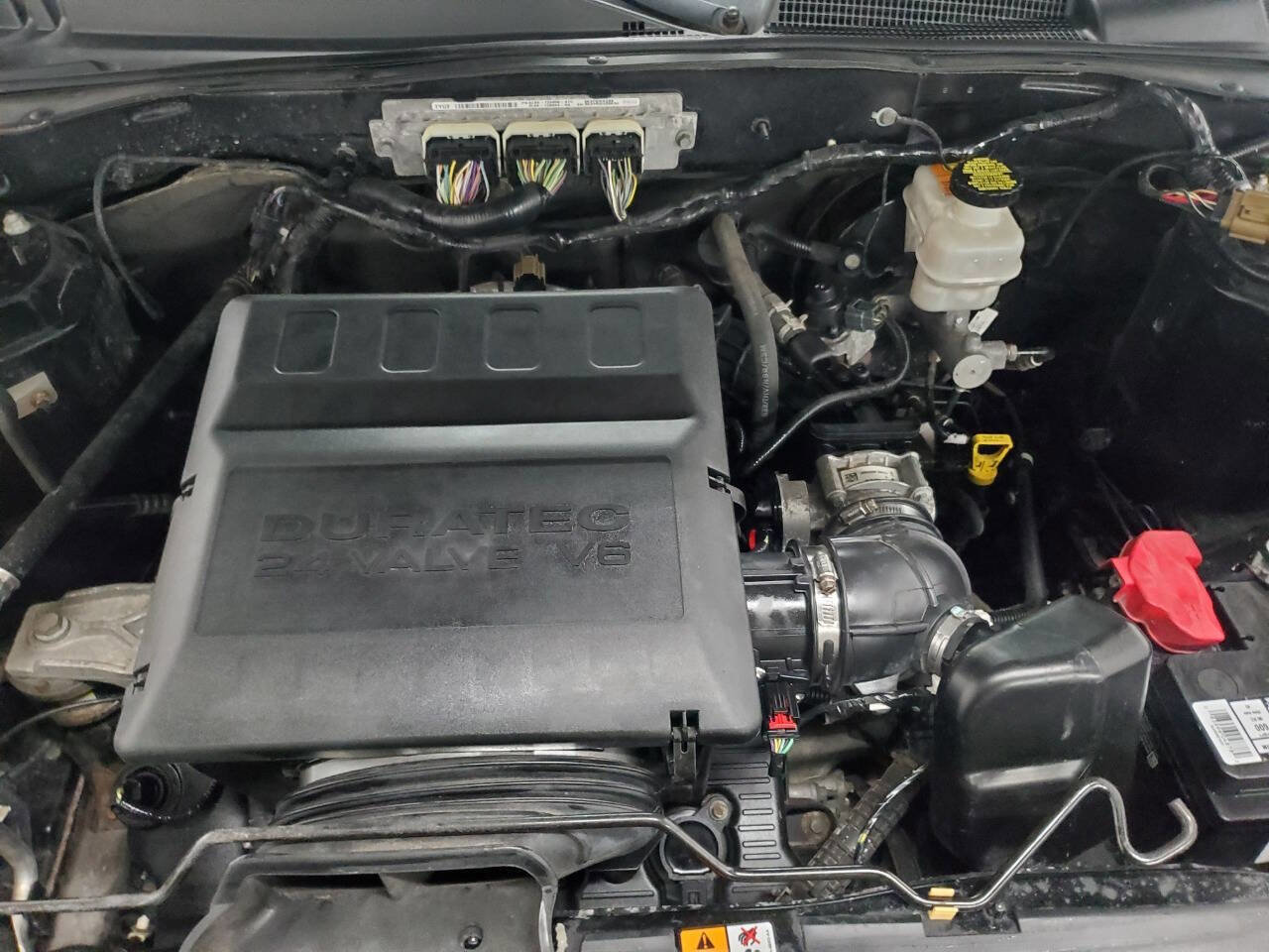 Used 2011 Ford Escape XLT image 4