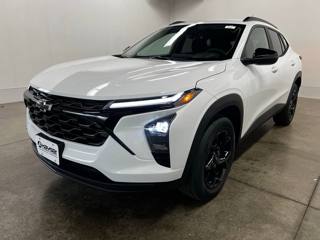 New 2026 Chevrolet Trax LT w/ Driver Confidence Package FWD image 7