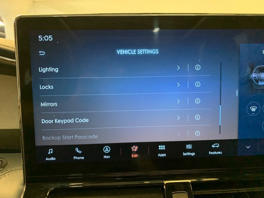 Used 2023 Lincoln Navigator Black Label AWD/4WD image 32