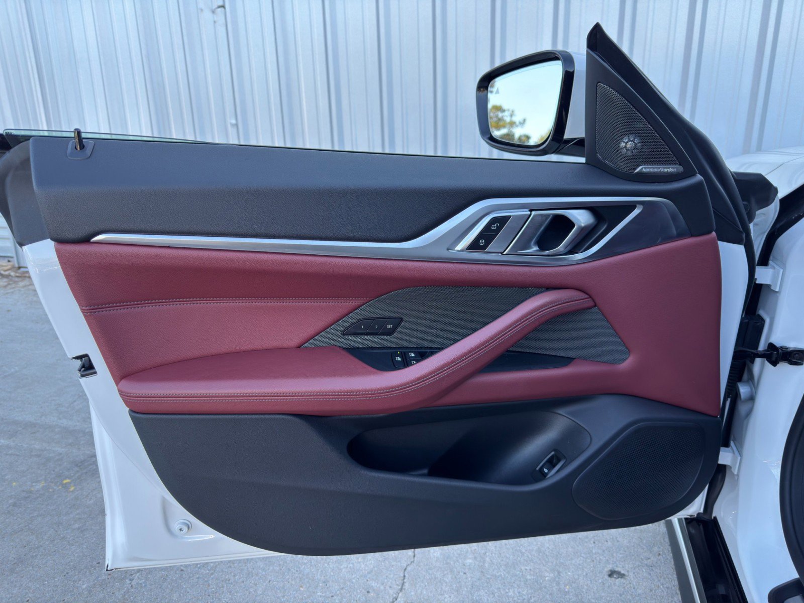 Used 2022 BMW i4 eDrive40 w/ M Sport Package image 45