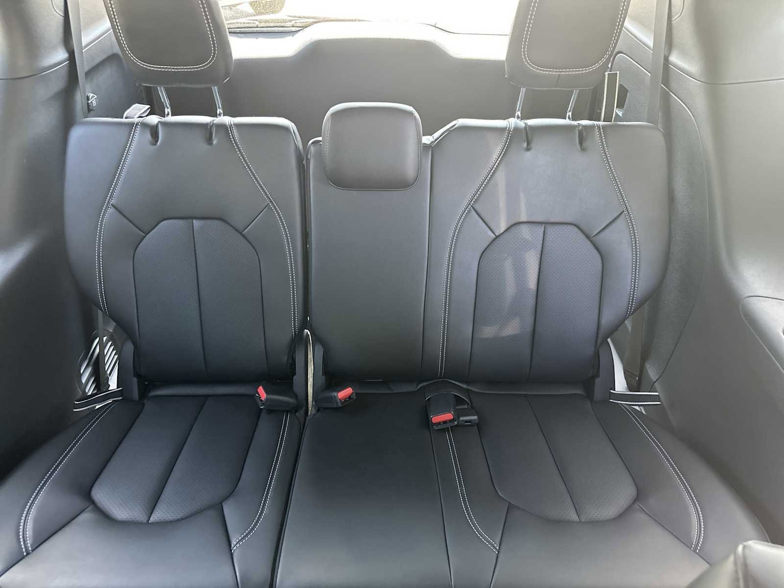 New 2026 Chrysler Pacifica Select FWD image 21