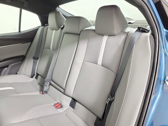 Used 2025 Toyota Camry SE FWD image 13
