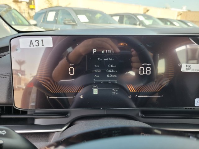New 2026 Kia Carnival EX FWD image 12