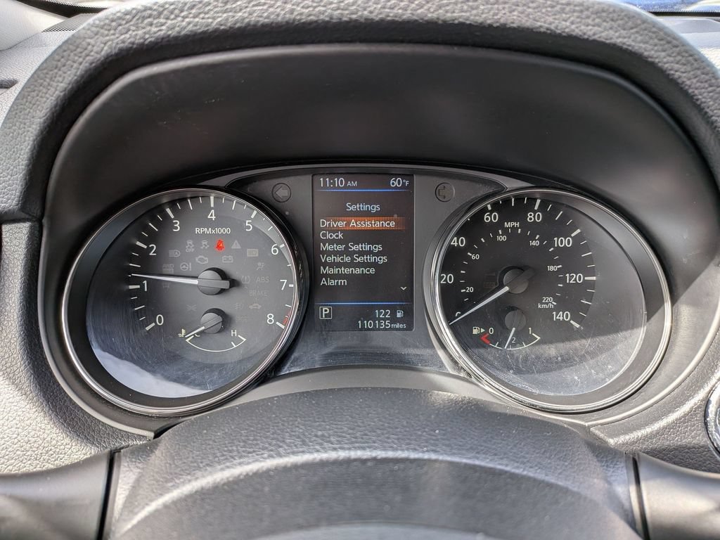 Used 2018 Nissan Rogue SV AWD/4WD image 13