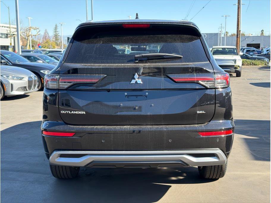 New 2026 Mitsubishi Outlander SEL FWD image 6