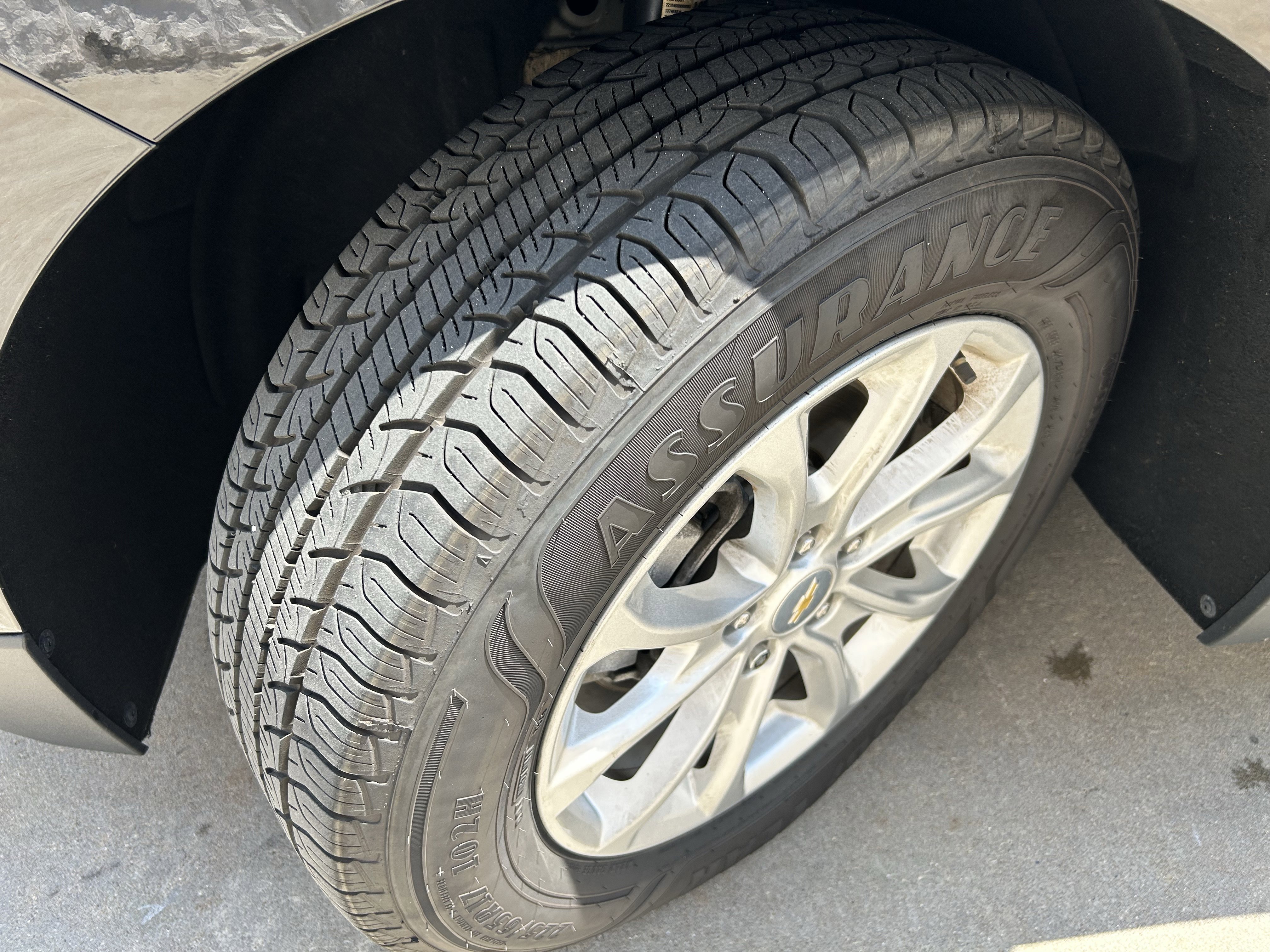 Used 2018 Chevrolet Equinox LT FWD image 10
