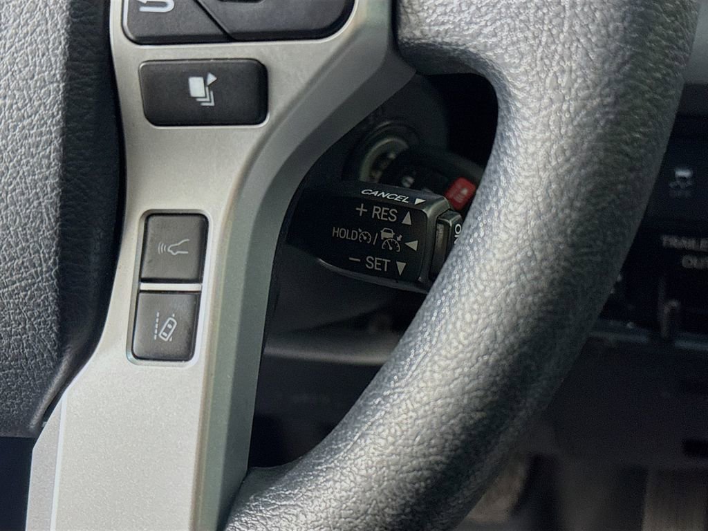 Used 2018 Toyota Tundra SR5 image 10