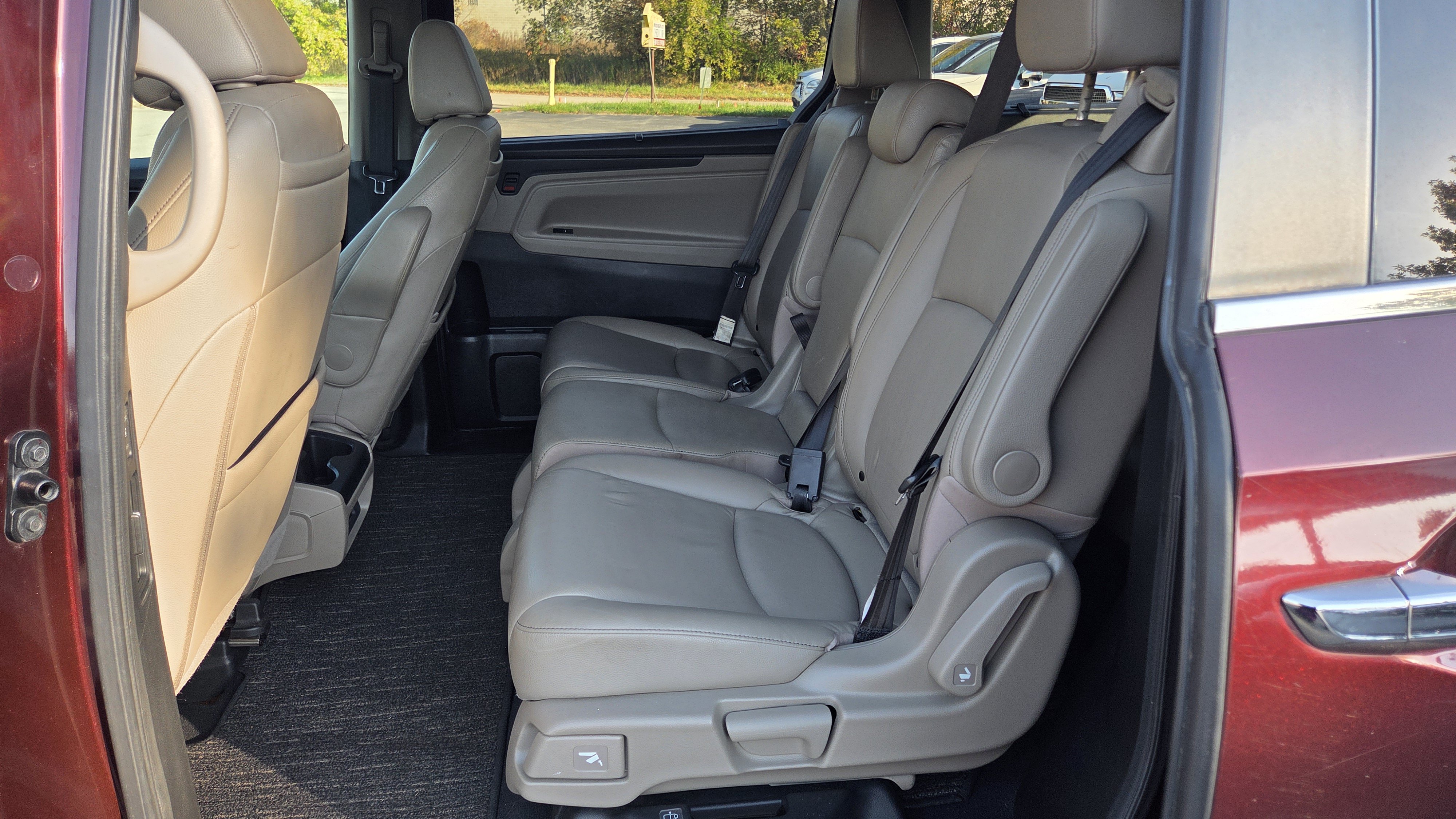 Used 2021 Honda Odyssey Touring image 11